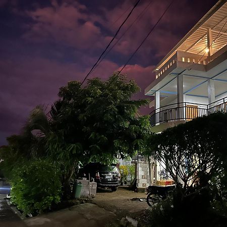 Four-G Home Stay & Komodo Tour Labuan Bajo Exterior foto
