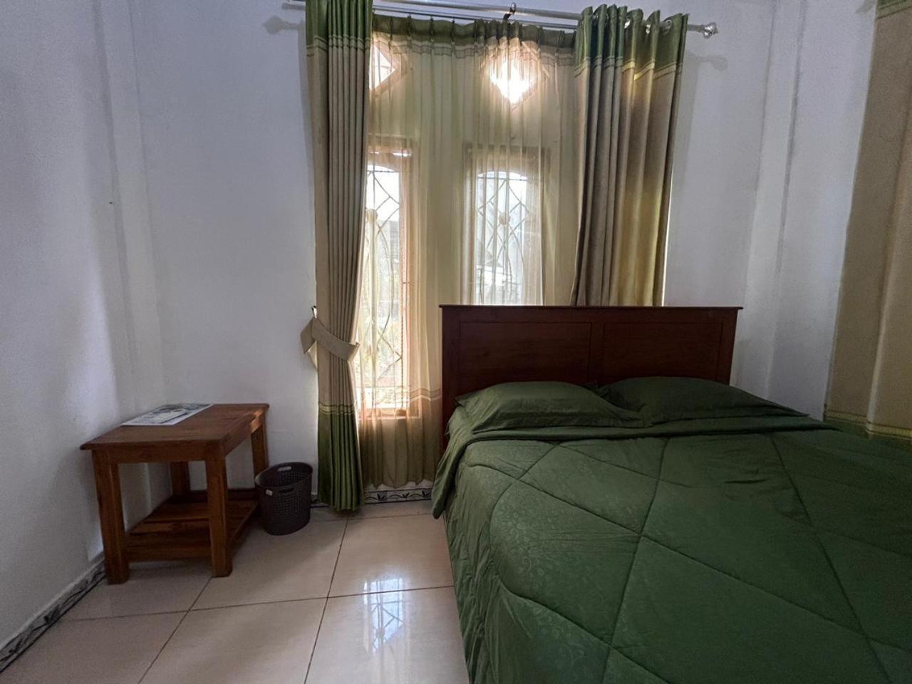 Four-G Home Stay & Komodo Tour Labuan Bajo Exterior foto