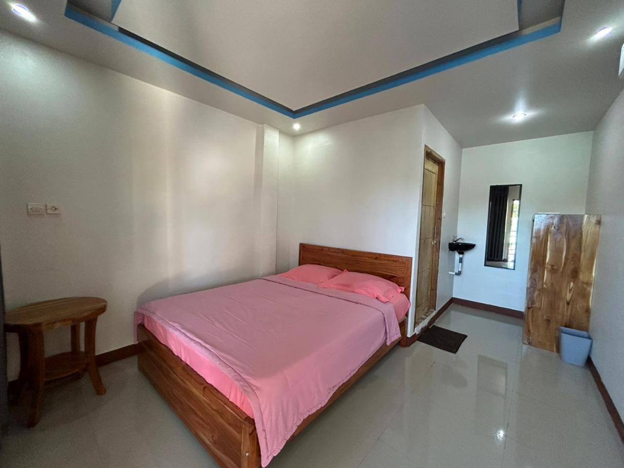 Four-G Home Stay & Komodo Tour Labuan Bajo Exterior foto